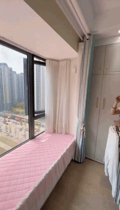حبل غسيل تلسكوبي قابل للسحب لتجفيف الملابس في الداخل والخارج